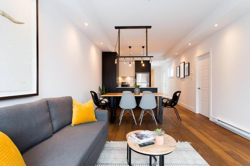 Sleek Condo In The Heart Of Little Italy By Den Stays Montréal Eksteriør billede